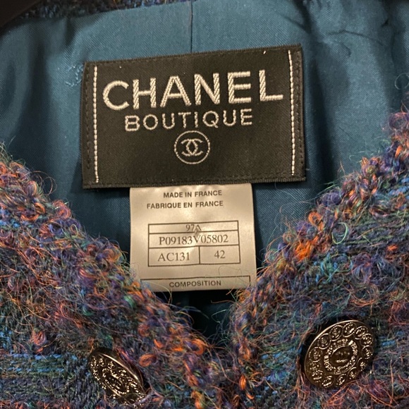Authentic Chanel jacket coat top sweater cardigan - Picture 3 of 8